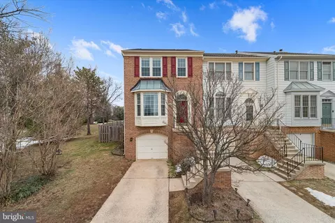 46868 Rabbitrun Ter, Sterling, VA 20164