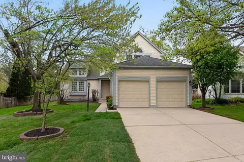 20211 Birdsnest Pl, Ashburn, VA 20147