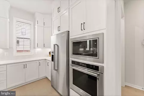 19899 Harrison Trace Ter, Ashburn, VA 20147 photo 18