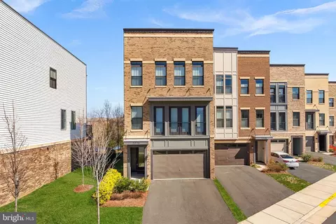 23104 Sullivans Cove Sq, Brambleton, VA 20148