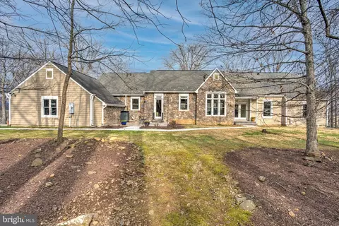 37218 37214 Bolyn Rd, Purcellville, VA 20132