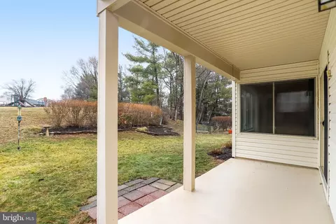 Exterior - 9 Wrightwood Pl, Sterling, VA 20164 photo 5 of 6