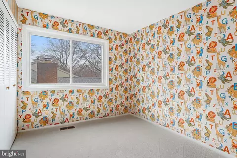 Bedroom - 9 Wrightwood Pl, Sterling, VA 20164 photo 6 of 7