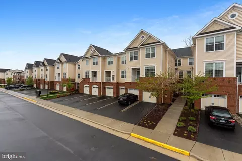 23265 Milltown Knoll Sq #109, Ashburn, VA 20148