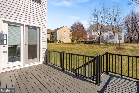 Exterior - 21340 Rainier Ln, Broadlands, VA 20148 photo 4 of 7