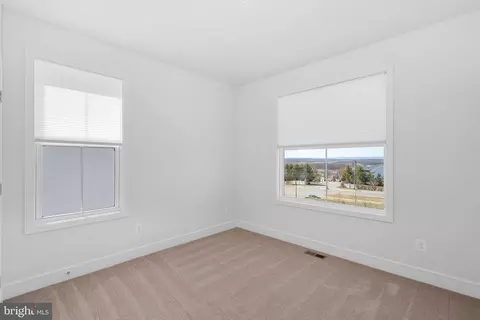 Bedroom - 21340 Rainier Ln, Broadlands, VA 20148 photo 5 of 5
