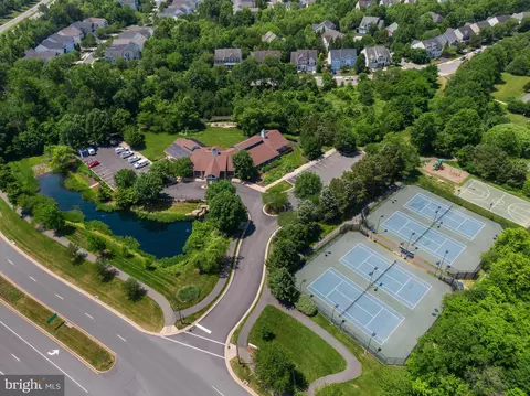 View/Area - 21340 Rainier Ln, Broadlands, VA 20148 photo 6 of 7