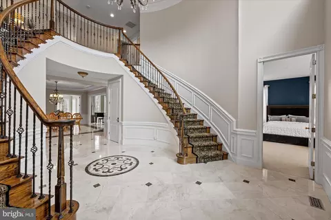 Entry Way - 20141 Black Diamond Pl, Ashburn, VA 20147 photo 5 of 18
