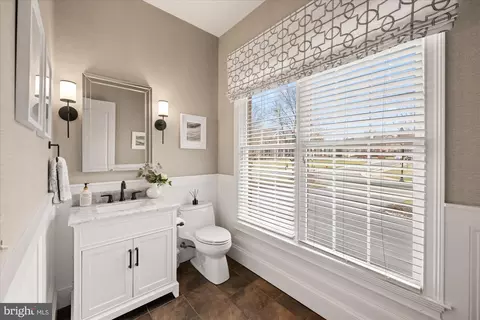 Entry Way - 20141 Black Diamond Pl, Ashburn, VA 20147 photo 9 of 18