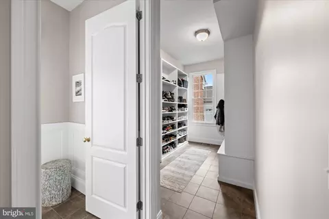 Entry Way - 20141 Black Diamond Pl, Ashburn, VA 20147 photo 8 of 18