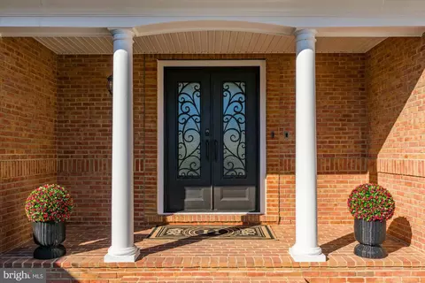 Entry Way - 20141 Black Diamond Pl, Ashburn, VA 20147 photo 1 of 18