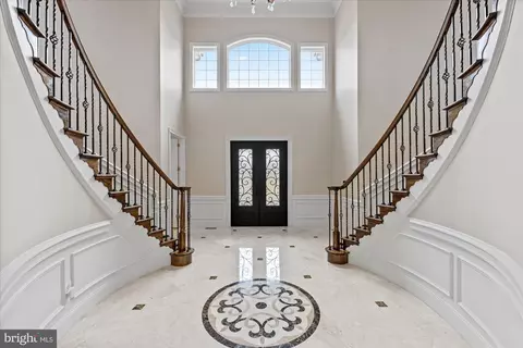 Entry Way - 20141 Black Diamond Pl, Ashburn, VA 20147 photo 3 of 18