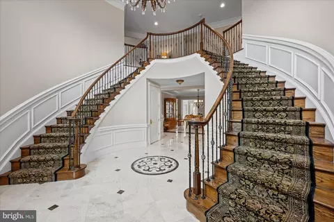 Entry Way - 20141 Black Diamond Pl, Ashburn, VA 20147 photo 4 of 18