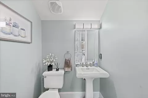 Entry Way - 20141 Black Diamond Pl, Ashburn, VA 20147 photo 10 of 18