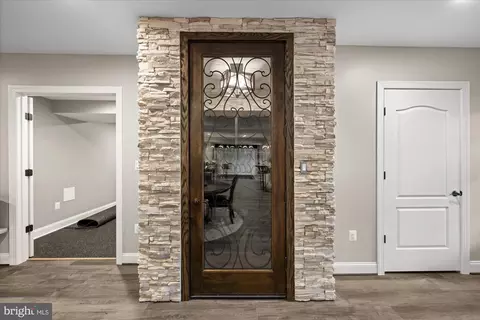 Entry Way - 20141 Black Diamond Pl, Ashburn, VA 20147 photo 16 of 18
