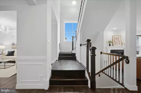 Entry Way - 35898 Quantum Pl, Round Hill, VA 20141 photo 9 of 20