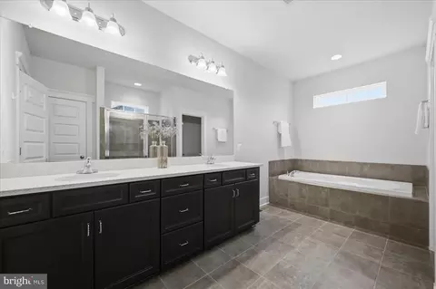 Entry Way - 35898 Quantum Pl, Round Hill, VA 20141 photo 13 of 20