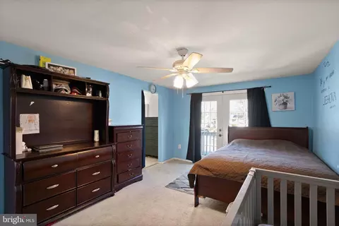 Bedroom - 191 N Cottage Rd, Sterling, VA 20164 photo 1 of 2