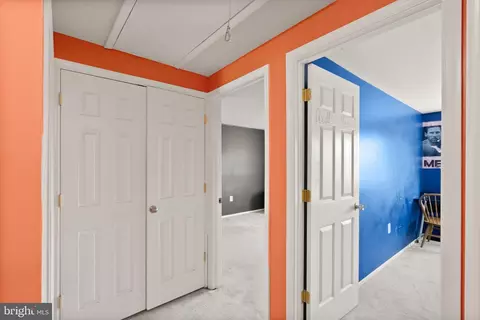 Entry Way - 191 N Cottage Rd, Sterling, VA 20164 photo 4 of 6