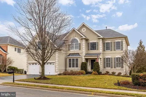 43592 Lucketts Bridge Cir, Ashburn, VA 20148