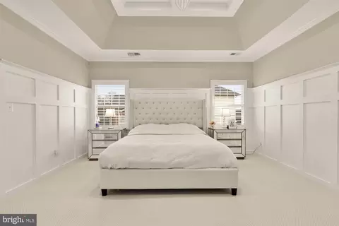 Bedroom - 43592 Lucketts Bridge Cir, Ashburn, VA 20148 photo 3 of 11
