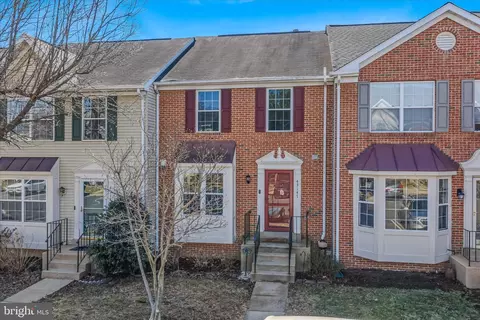 43147 Gatwick Sq, Ashburn, VA 20147