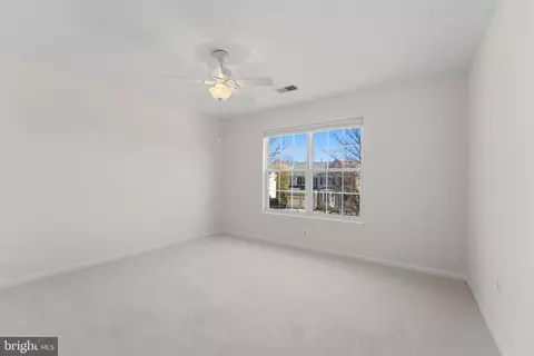 Bedroom - 20811 Fenwick Dr, Ashburn, VA 20147 photo 2 of 6