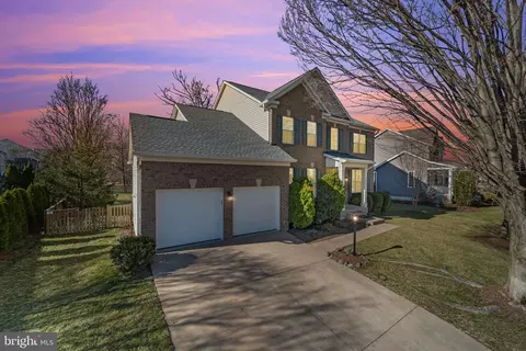 20811 Fenwick Dr, Ashburn, VA 20147