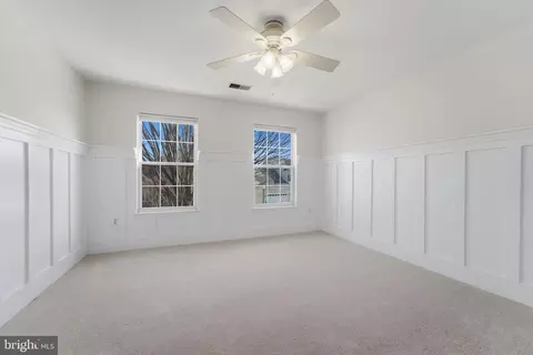 Bedroom - 20811 Fenwick Dr, Ashburn, VA 20147 photo 5 of 6