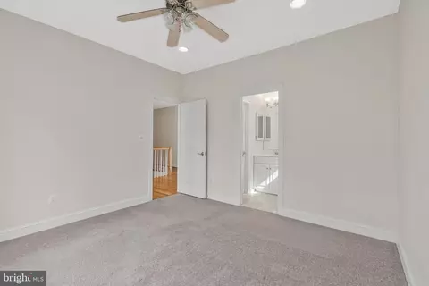 Bedroom - 19834 Smith Cir, Ashburn, VA 20147 photo 6 of 6