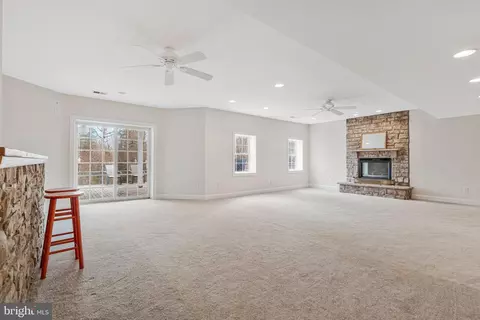 Living - 19834 Smith Cir, Ashburn, VA 20147 photo 4 of 6