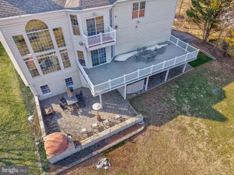 Exterior - 19834 Smith Cir, Ashburn, VA 20147 photo 20 of 24
