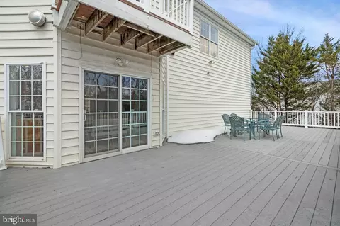 Exterior - 19834 Smith Cir, Ashburn, VA 20147 photo 13 of 24