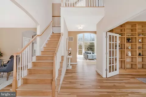 Entry Way - 19834 Smith Cir, Ashburn, VA 20147 photo 2 of 10