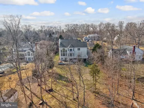 View/Area - 19834 Smith Cir, Ashburn, VA 20147 photo 16 of 16