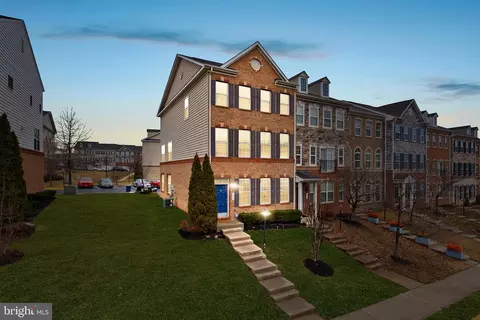 1596 Kinnaird Ter NE, Leesburg, VA 20176