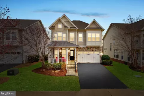 Exterior - 23248 Hickox Dr, Brambleton, VA 20148 photo 4 of 16