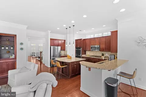 Kitchen - 23248 Hickox Dr, Brambleton, VA 20148 photo 3 of 7