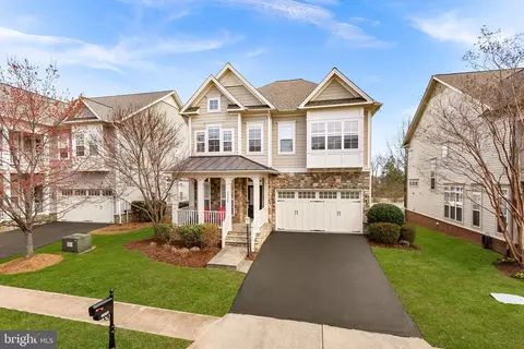 Exterior - 23248 Hickox Dr, Brambleton, VA 20148 photo 3 of 16