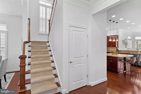 Entry Way - 23248 Hickox Dr, Brambleton, VA 20148 photo 4 of 8