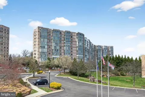 19355 Cypress Ridge Ter #1122, Leesburg, VA 20176
