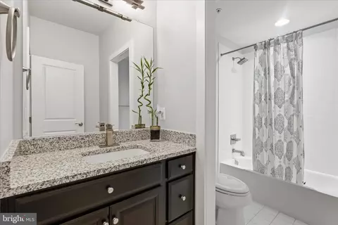 Bath - 43392 Whitehead Ter, Ashburn, VA 20148 photo 1 of 4