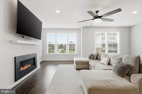 Living - 43392 Whitehead Ter, Ashburn, VA 20148 photo 1 of 2
