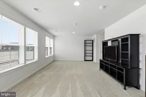 Entry Way - 43392 Whitehead Ter, Ashburn, VA 20148 photo 5 of 5