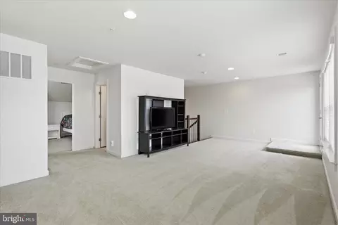 Other - 43392 Whitehead Ter, Ashburn, VA 20148 photo 13 of 23