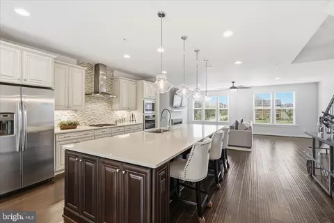 Kitchen - 43392 Whitehead Ter, Ashburn, VA 20148 photo 3 of 3