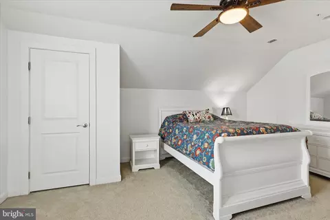 Bedroom - 43392 Whitehead Ter, Ashburn, VA 20148 photo 5 of 6