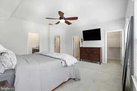 Bedroom - 43392 Whitehead Ter, Ashburn, VA 20148 photo 3 of 6