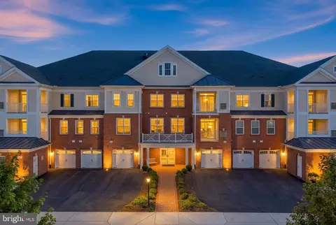 21007 Rocky Knoll Sq #205, Ashburn, VA 20147