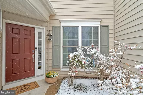 44442 Oakmont Manor Sq, Ashburn, VA 20147